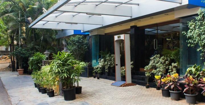 Hotel Park Central Koregaon Park Pune Ngoại thất bức ảnh