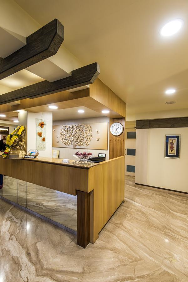 Hotel Park Central Koregaon Park Pune Ngoại thất bức ảnh