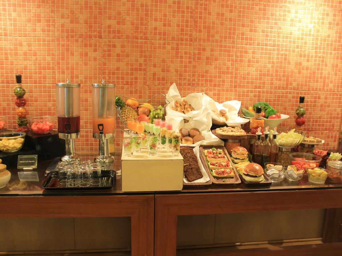 Hotel Park Central Koregaon Park Pune Ngoại thất bức ảnh