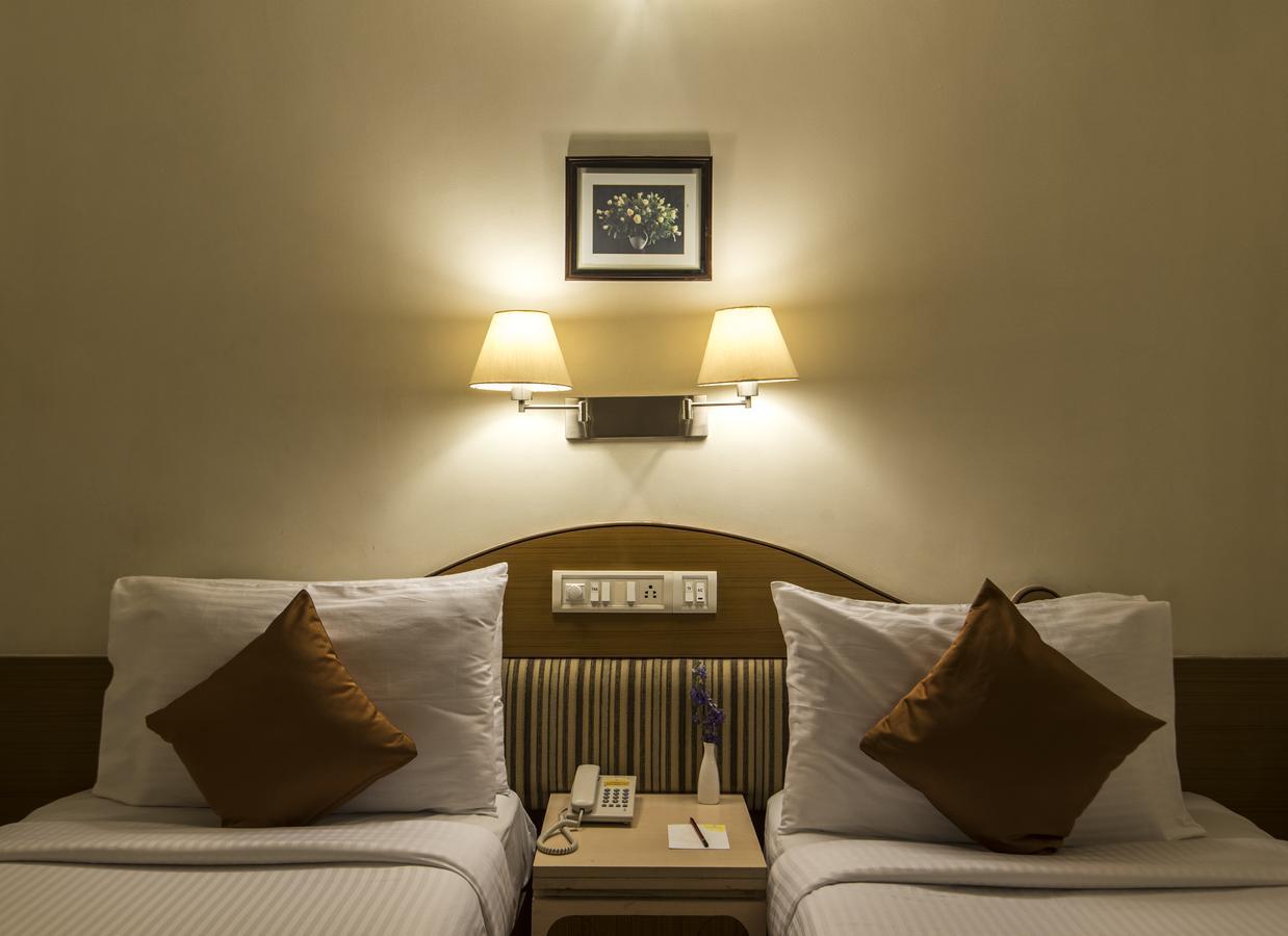 Hotel Park Central Koregaon Park Pune Ngoại thất bức ảnh