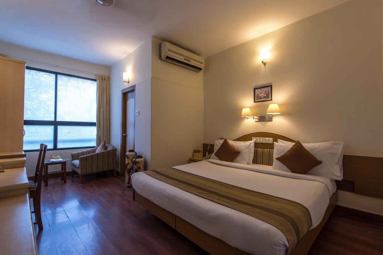 Hotel Park Central Koregaon Park Pune Ngoại thất bức ảnh